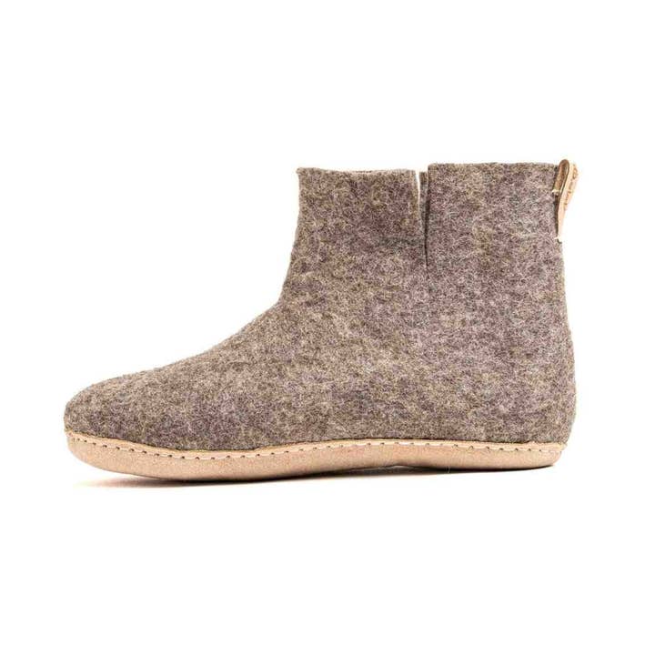 Woollyes Inc - Venta al por mayor Botas - Unisex - Botas de interior con suela de piel - Marrón natural