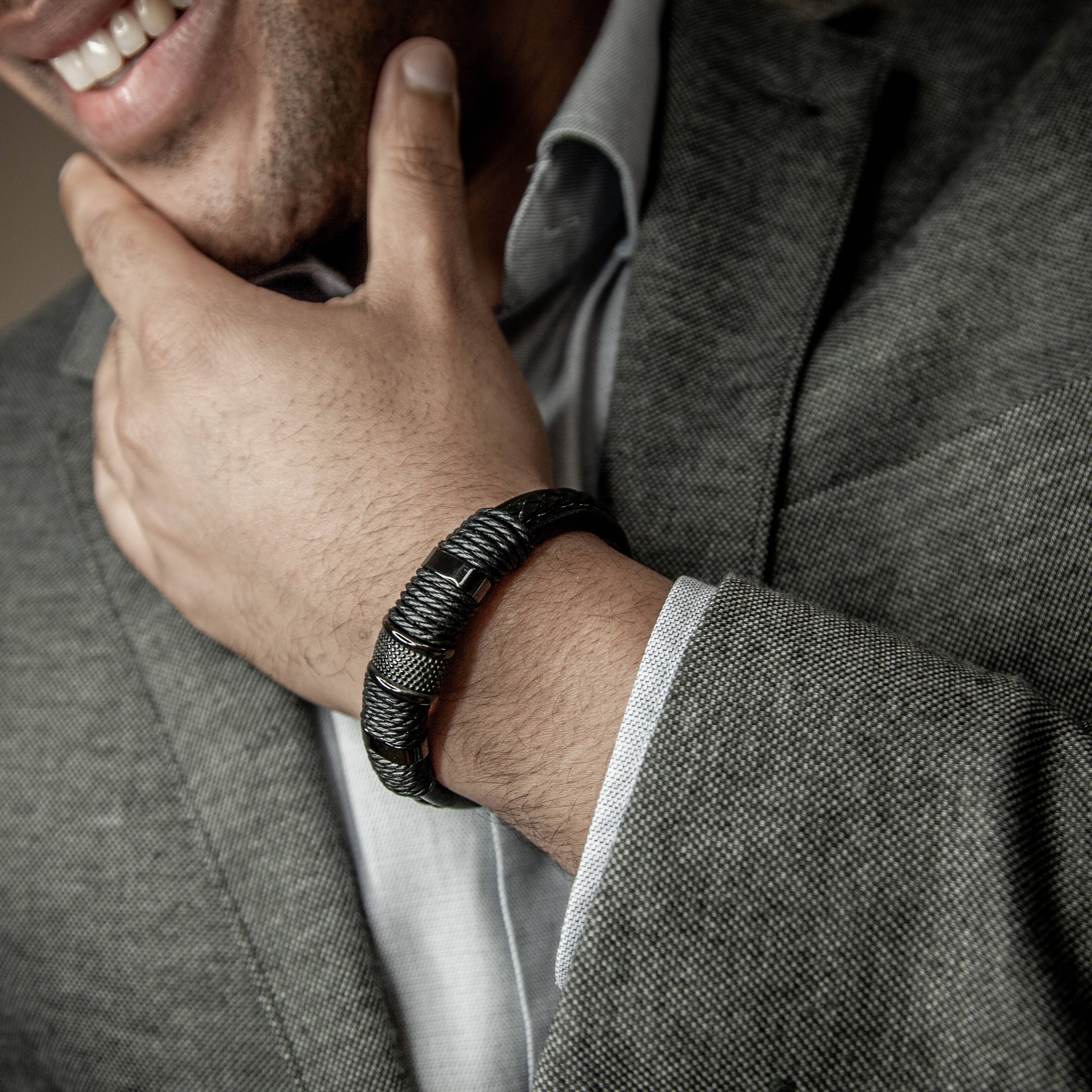 SERASAR - Vente Bracelet tissé/tressé - Bracelet en cuir « ring » noir - B0275