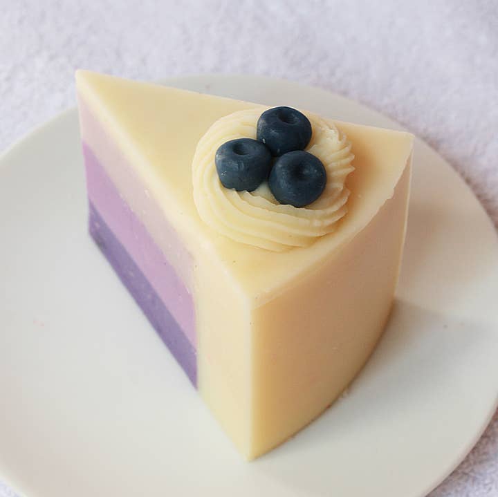 One Leaf Soap - Wholesale Bar Soap - Blueberry Organic Artisan Soap Cake 5.7oz