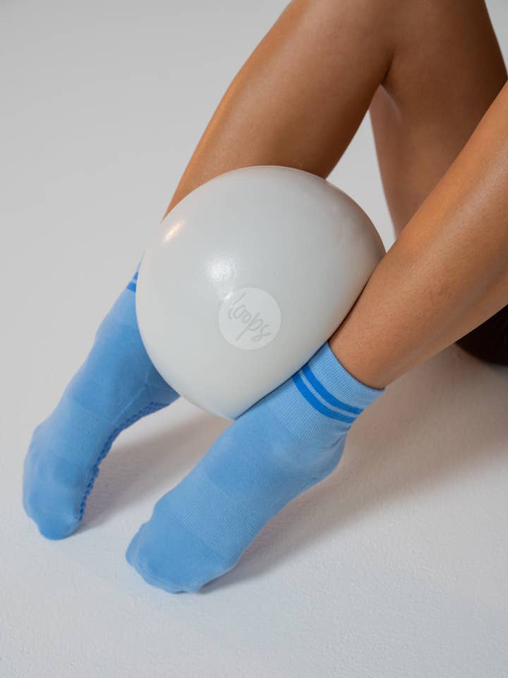 Reformer Loops - Wholesale Socks - Women's - Studio Socks - Blue Stripe8