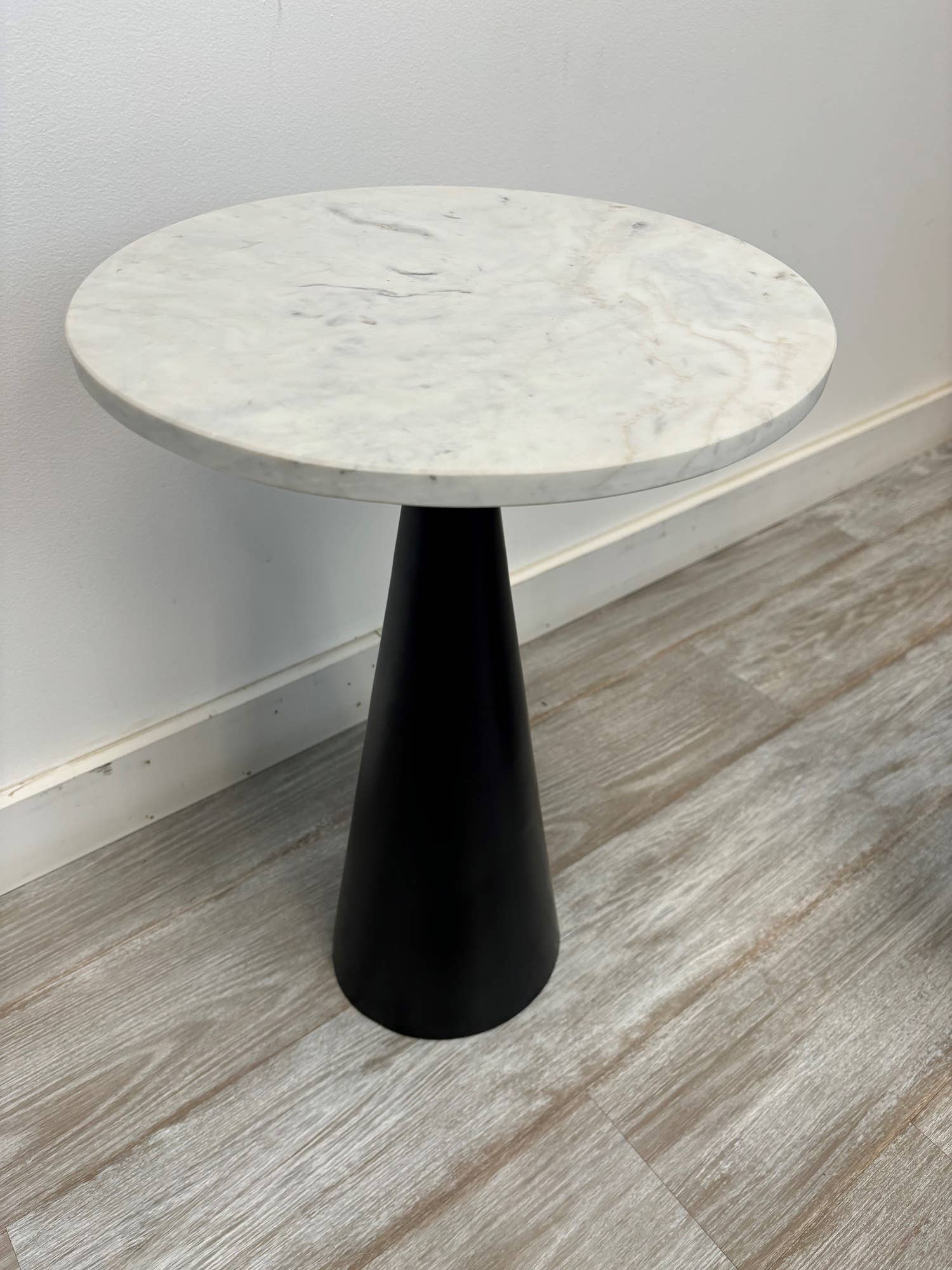 Multi Lg Round Marble Table 13.5"Dia for wholesale on Faire4