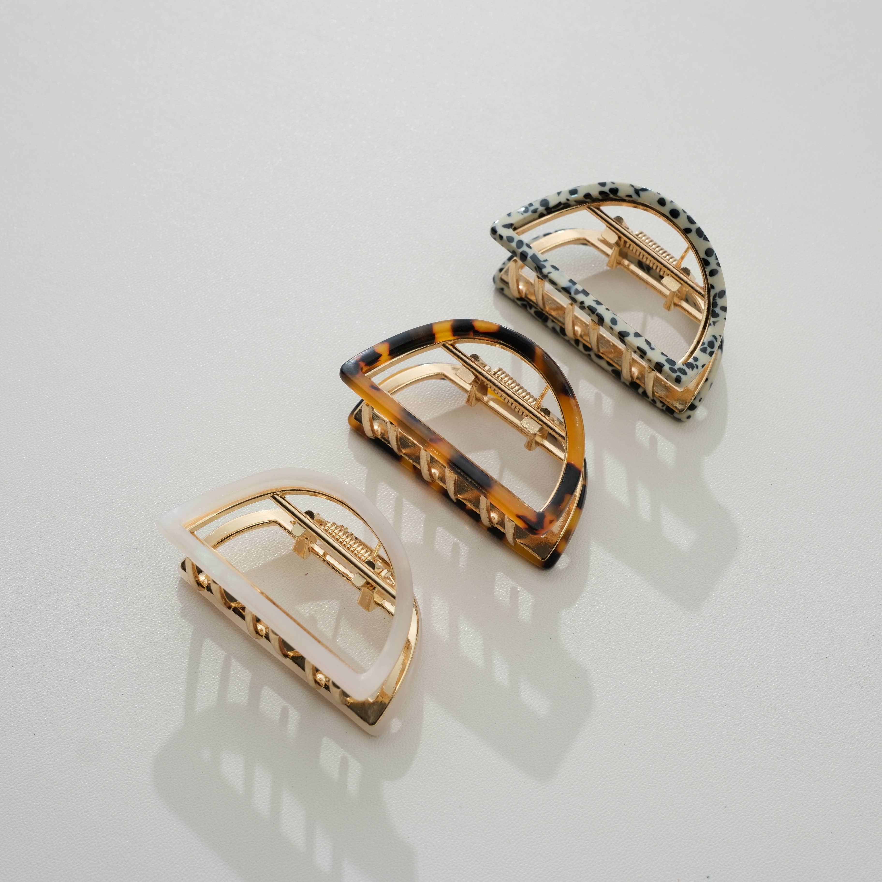 Adorro - Wholesale Hair Clip - Women's - Rosalie Core Classic Half Moon Metal Claw Clip - Small8