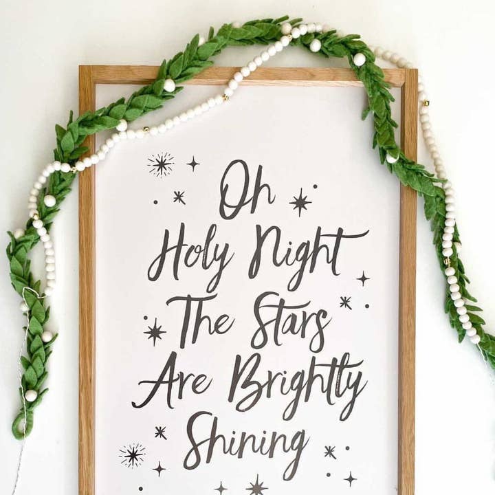 Pearl & Jane - Wholesale Bunting/Garland - Felt Leaf Garland with Felt Balls