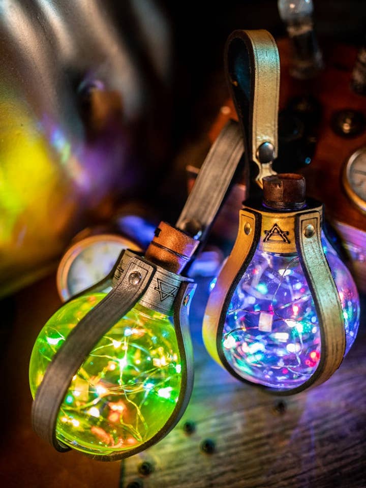 Magic Light Potion fles voor wholesale door Outcast Props