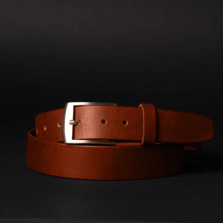 The Crest Belt - Slim Black 30mm 100% Full-Grain Leather Belt for wholesale on Faire7