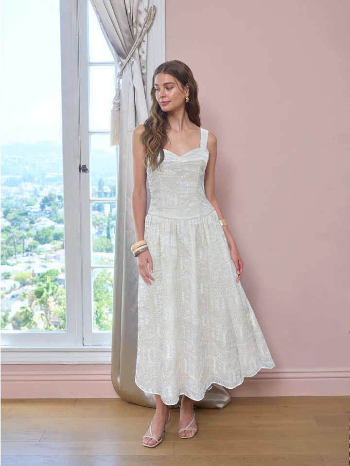 SWEETHEART NECKLINE EMBROIDERED MIDI DRESS for wholesale by Moon River