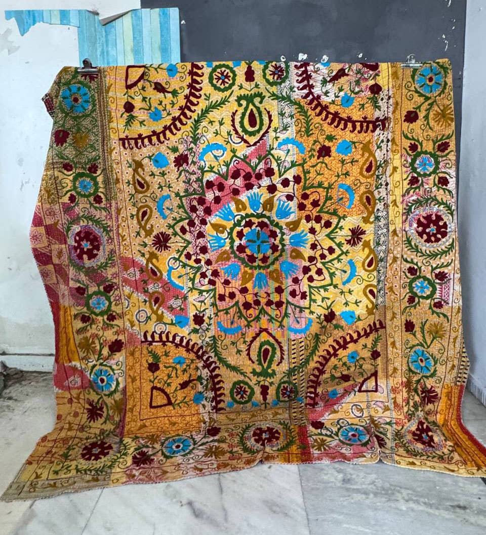 GYPSY STUDIO - Wholesale Quilt - Vintage Patchwork Kantha Quilt Suzani Wall Hanging Tapestry3