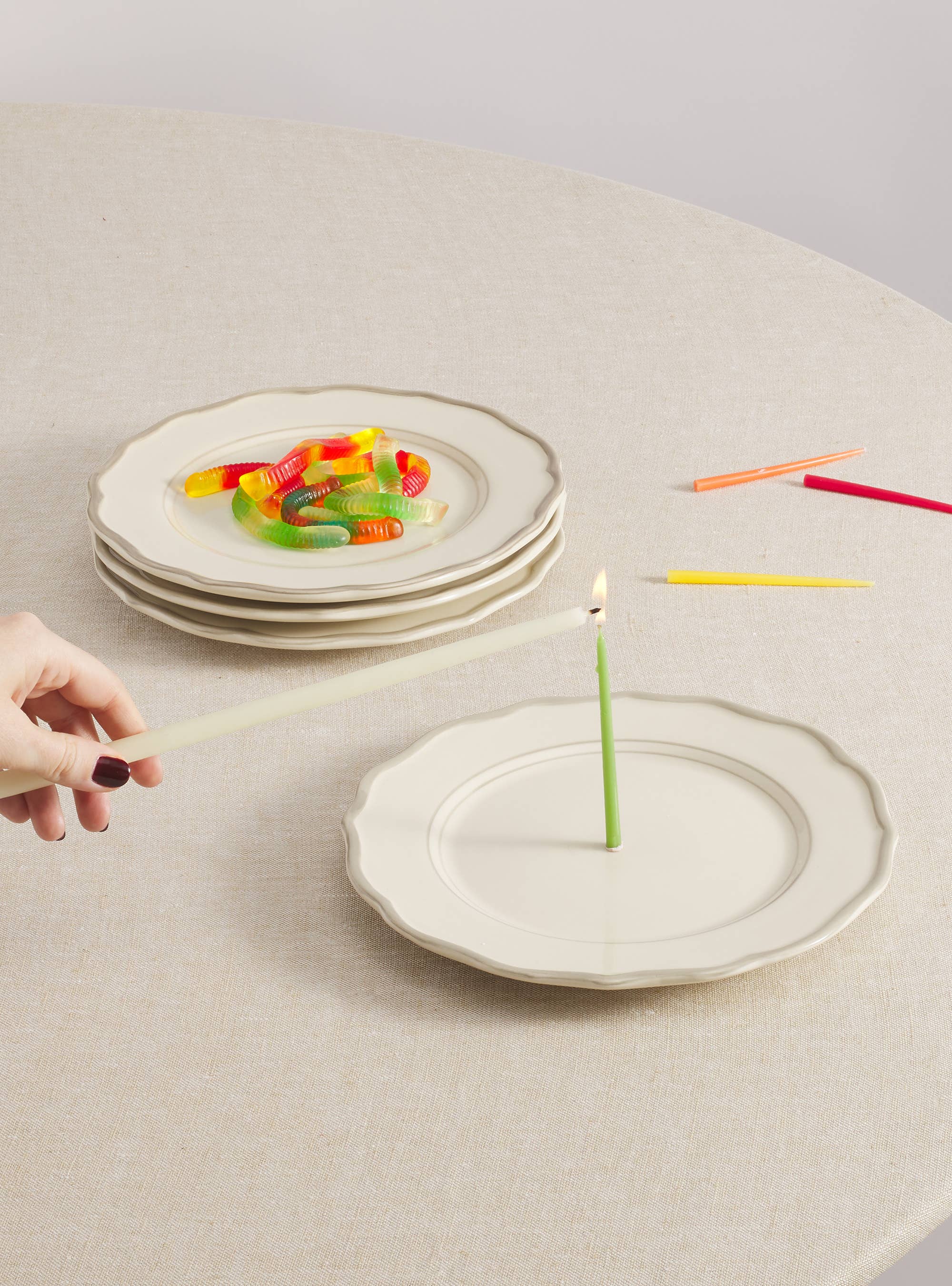 Maison Madison Home - Wholesale Salad Plate - Sylvia Hand-Painted Side Plate 9''