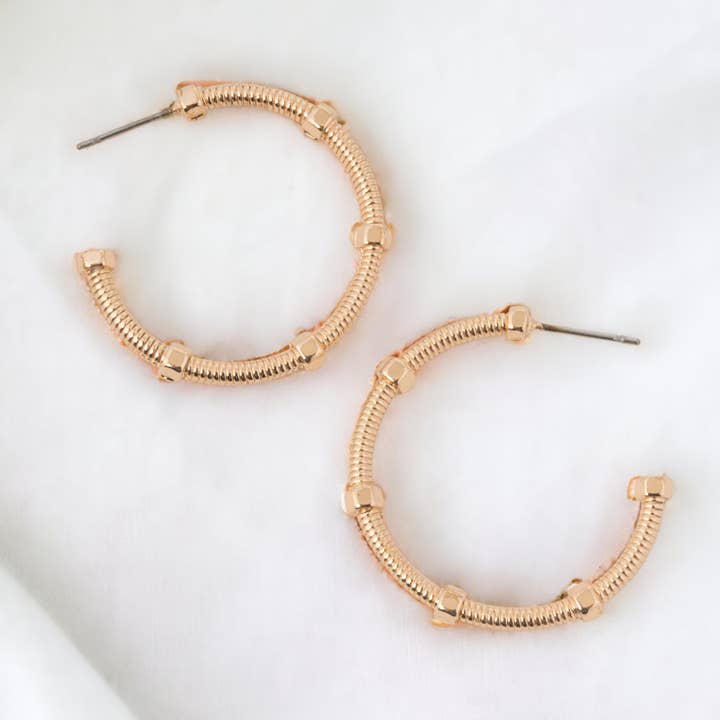 Medium tekstureret C Hoops for engroshandel hos Howard's