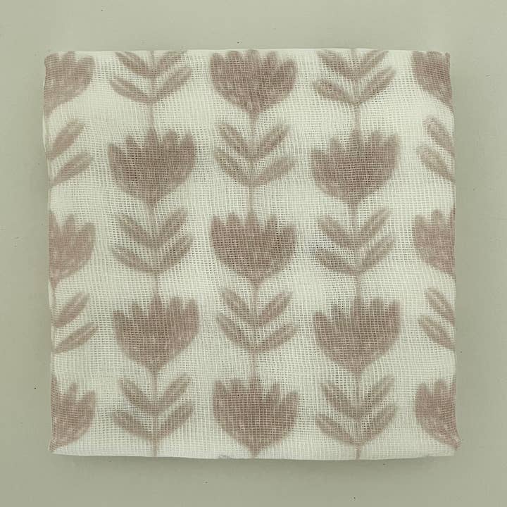 kaya Japanese 100% cotton dishcloth large 17" sq. pink bloom for wholesale by fort & field