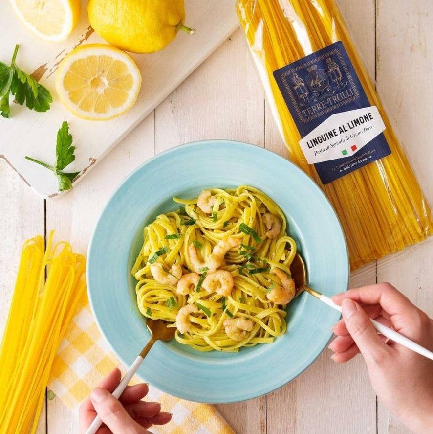 Terre dei Trulli - Wholesale Pasta - Artisanal lemon linguine 250g - Typical Italian pasta1