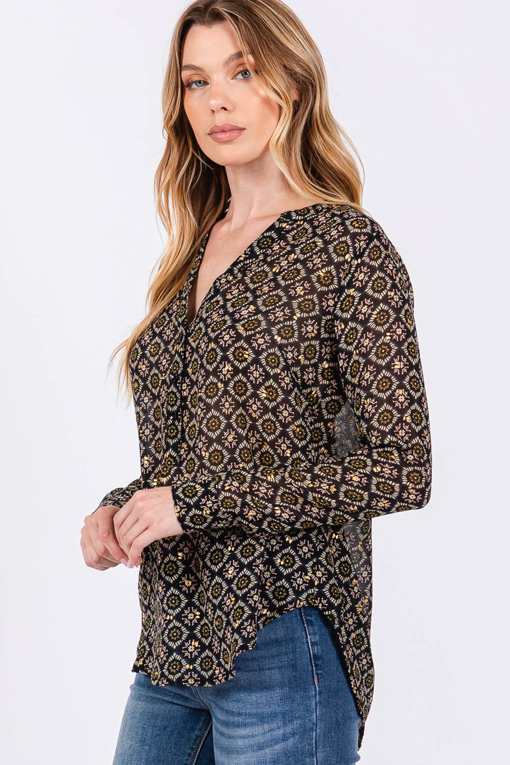 Sage + Fig - Wholesale Blouse - Women's - MULTI DIAMOND PRINT BLOUSE (ST71039) 2