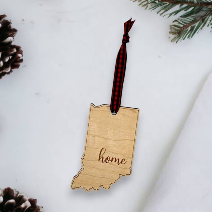 Décoration de Noël Indiana Home Script pour la vente par Woodlander Workshop