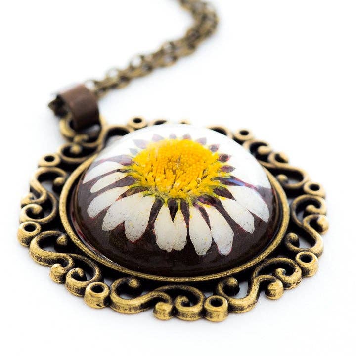 Flower Necklace Classic Orb White for wholesale by Hanami Real Flower Jewelry