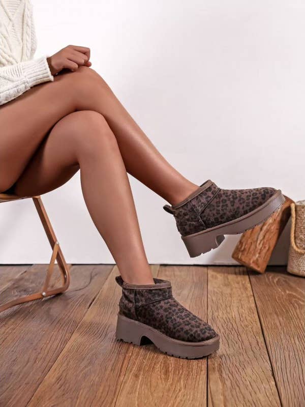 SUEDE BOOT WITH FUR INSIDE for wholesale by SWEET MAGIC SHOES & BAGS