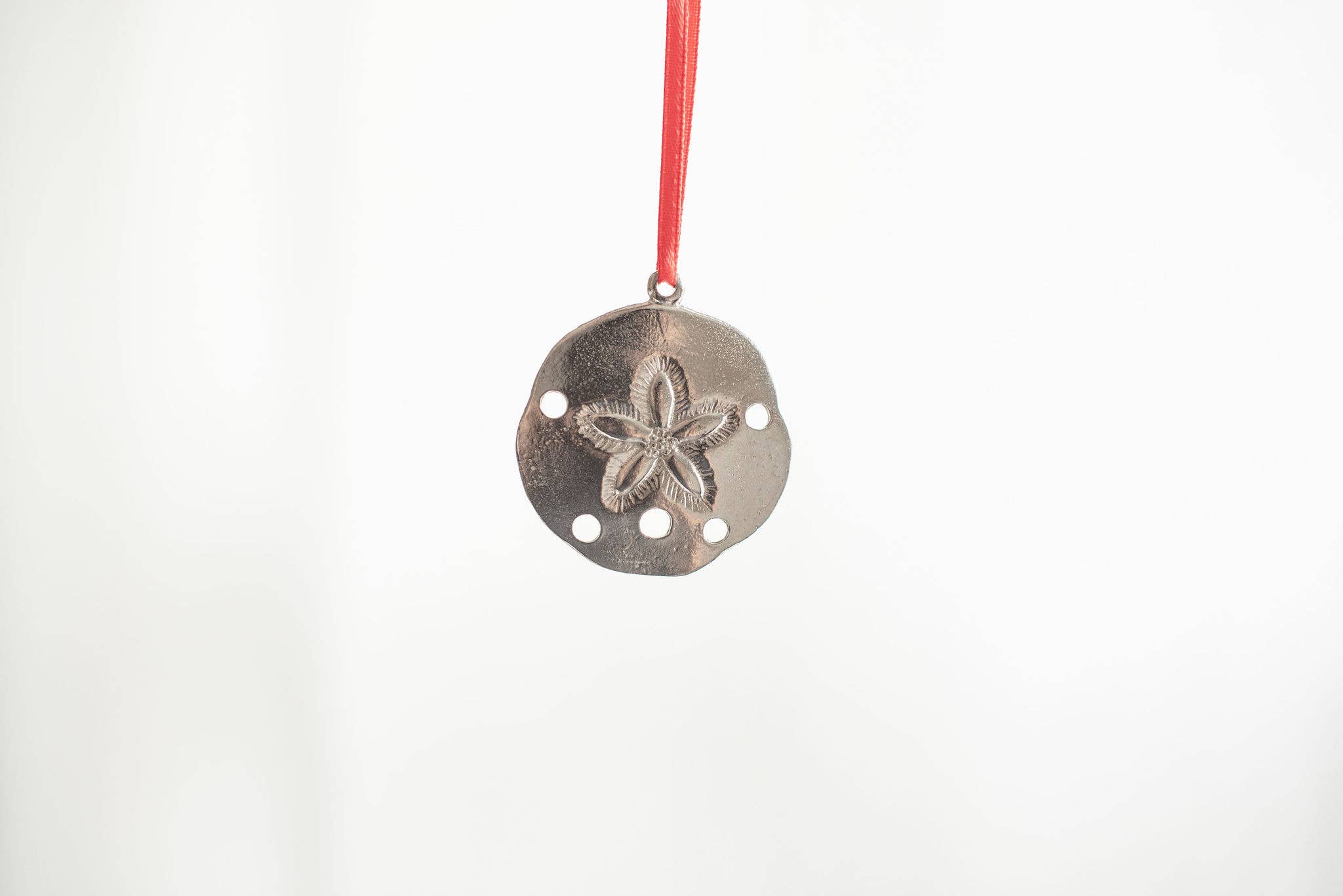 House of Morgan Pewter - Wholesale Ornament - Handmade Sand Dollar Seashell Christmas Ornament Pewter5