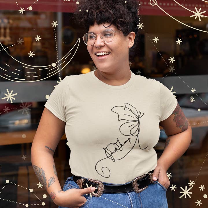 Fuck Trump Line Art Sommerfugl T-shirt for engroshandel hos Kennidi Co.