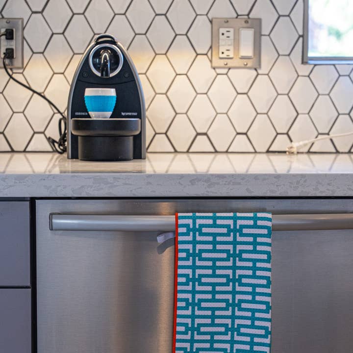 hide+seek SUPPLY CO - Wholesale Handdoek - Turquoise Breeze Block Multifunctionele Moderne Handdoek 18" x 24"1