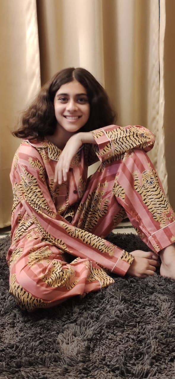 Ayras World - Wholesale Pyjamaset - Dames - Lange pyjamaset van katoen met tijgerprint - Dust Pink1