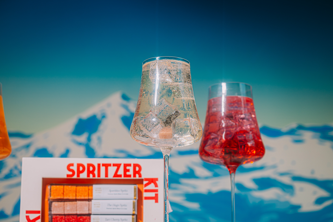 TEASPRESSA | LUXE Mixer Cube - Wholesale DIY Drink Kit - Apres Ski - Spritzer Kit1