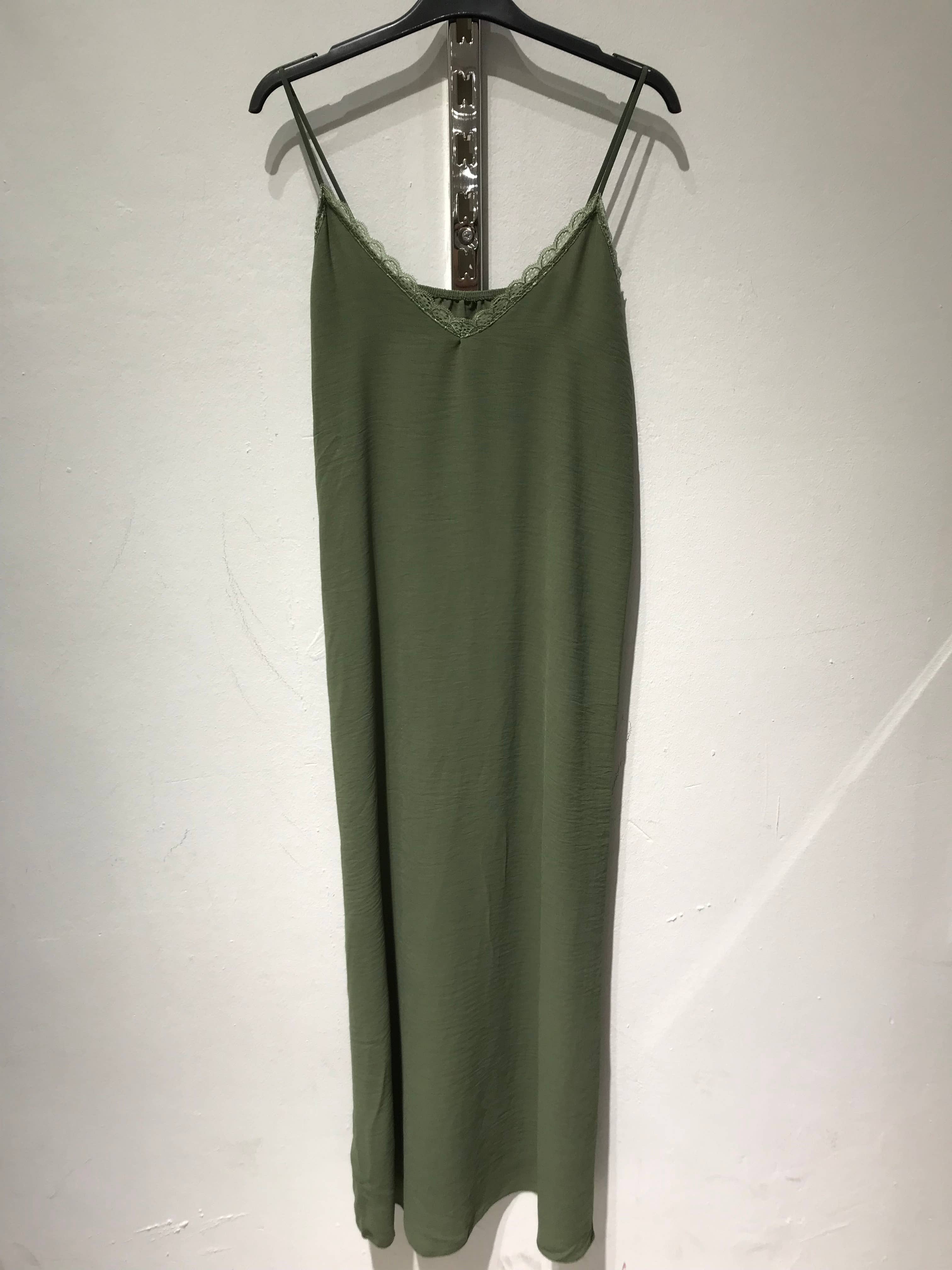 Only Yuan – Engroshandel Kjole - Dame – Only Yuan kjole med blonder, ref 51237