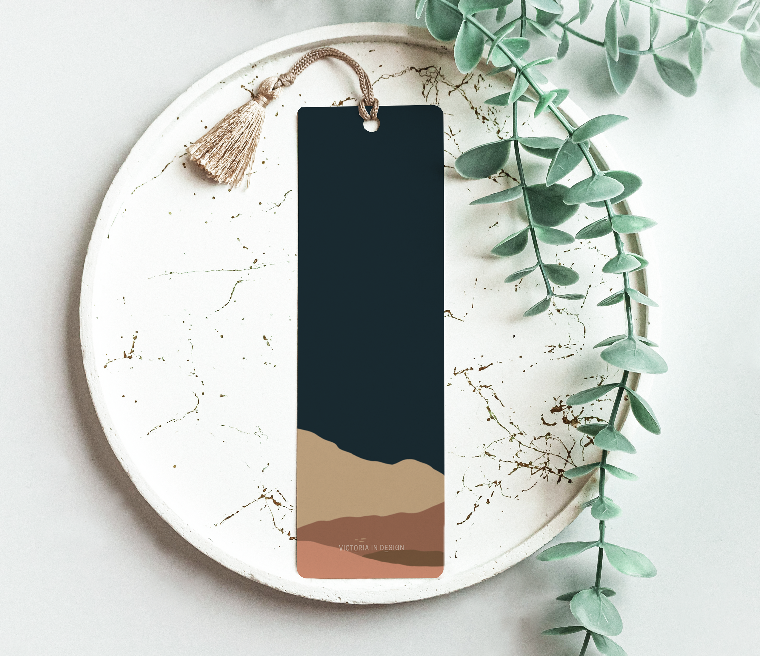 Victoria in Design - Vendita all'ingrosso Segnalibro - Segnalibro Desert Night con nappina3