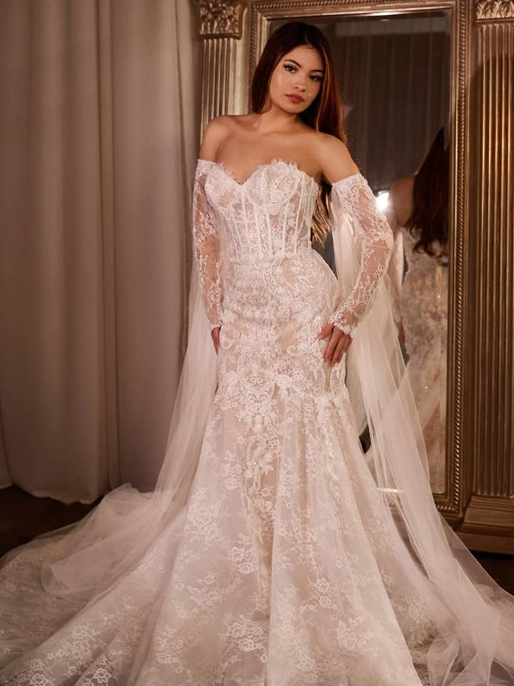 Getailleerde kanten zeemeerminnenjurk met mouwen voor wholesale door Tux-USA®