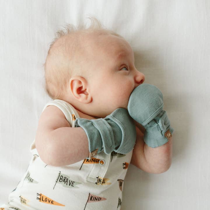 goumikids - Wholesale Mittens - Baby - Stay On 2-Pack Baby Mitts - Poolside + Affirmations