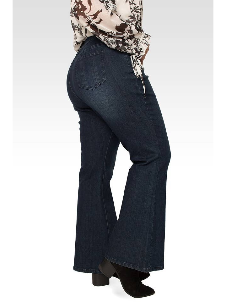Standards & Practices - Wholesale Jeans - Women's - Plus Size Women's Dark Wash Slim Flare Jeans1