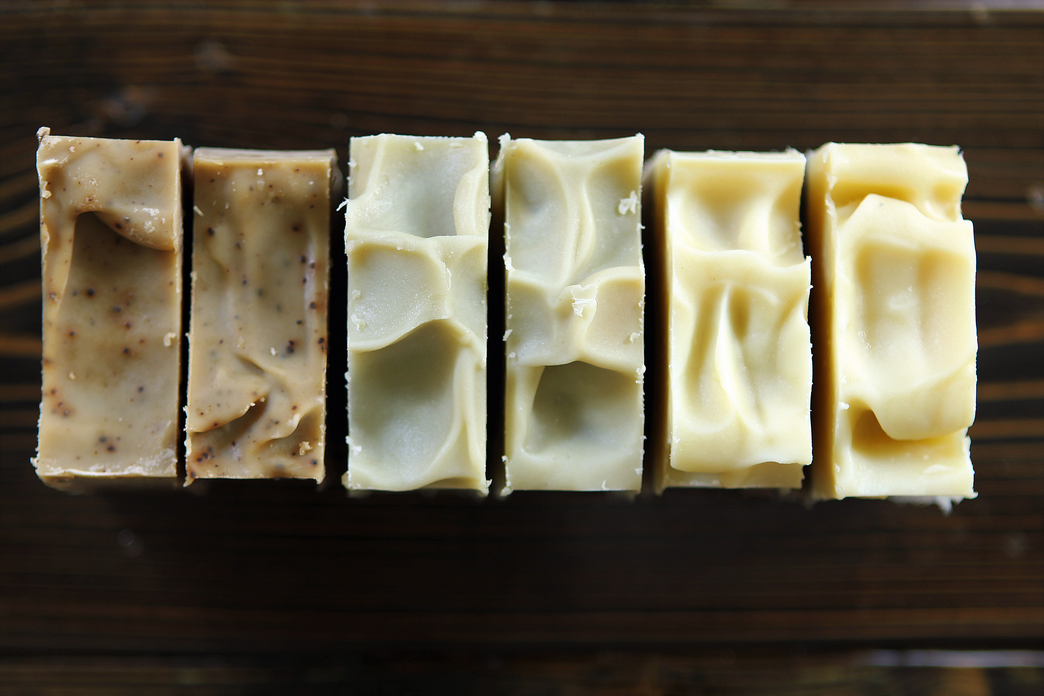 Four Ladies & Co. - Wholesale Bar Soap - Aloe Vera Mint Bar Soap | Made with Aloe Vera2