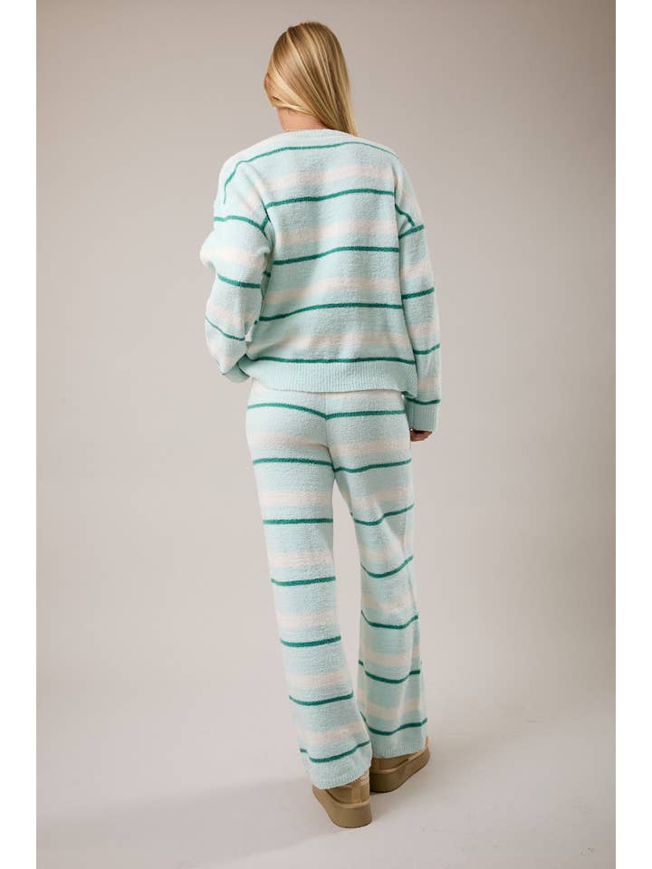 LE LIS - Vente Ensemble de vêtements d'intérieur – femme - Haut en tricot à rayures à manches longues avec pantalon en tricot à jambes larges3