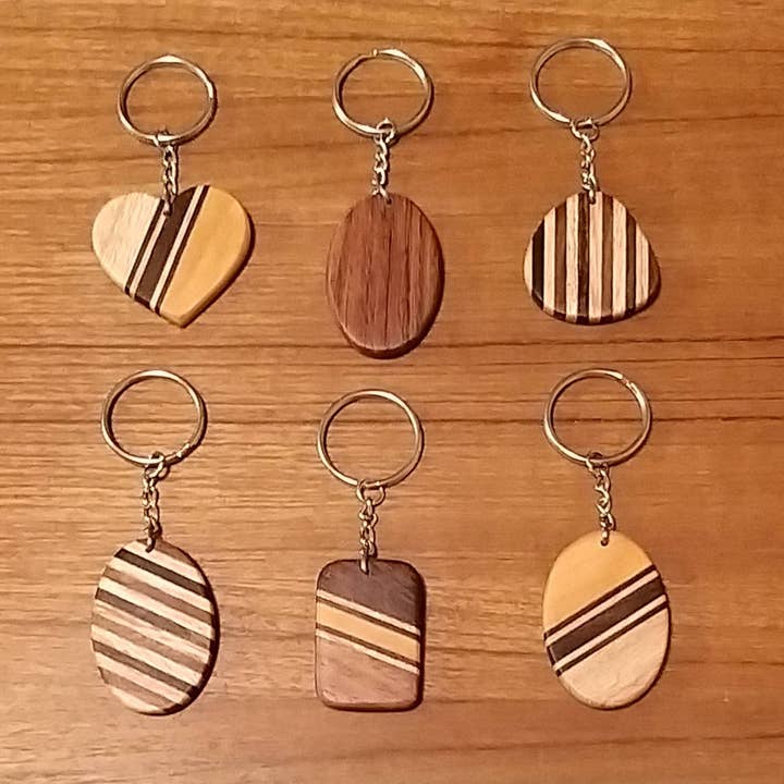 WOODEN TIES & GIFTS – wholesale Keychain – Unisex – Handmade Wooden Keyring Wood keychain Heart Oval Rectangle3