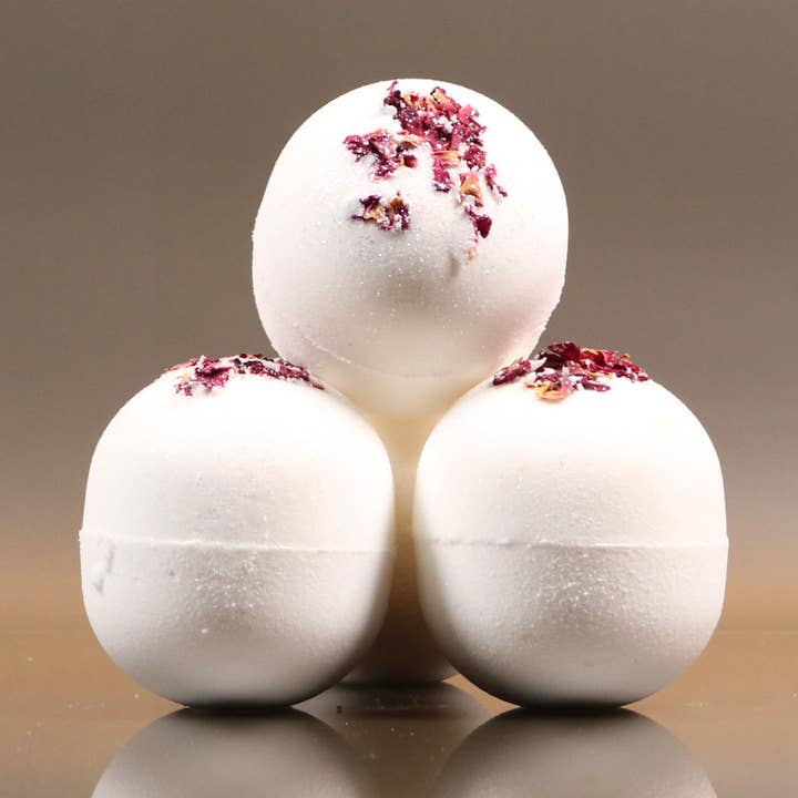 Cloud Bath Bomb for wholesale by Story Bath Bombs