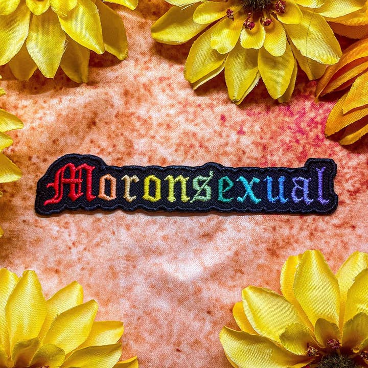 Écusson thermocollant brodé Moronsexual 4 x 7,5 pouces pour la vente par Claire Doolittle Illustration