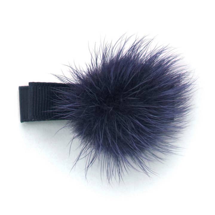 Peacoat Pom Pom Hårspænde for engroshandel hos Verity Jones London