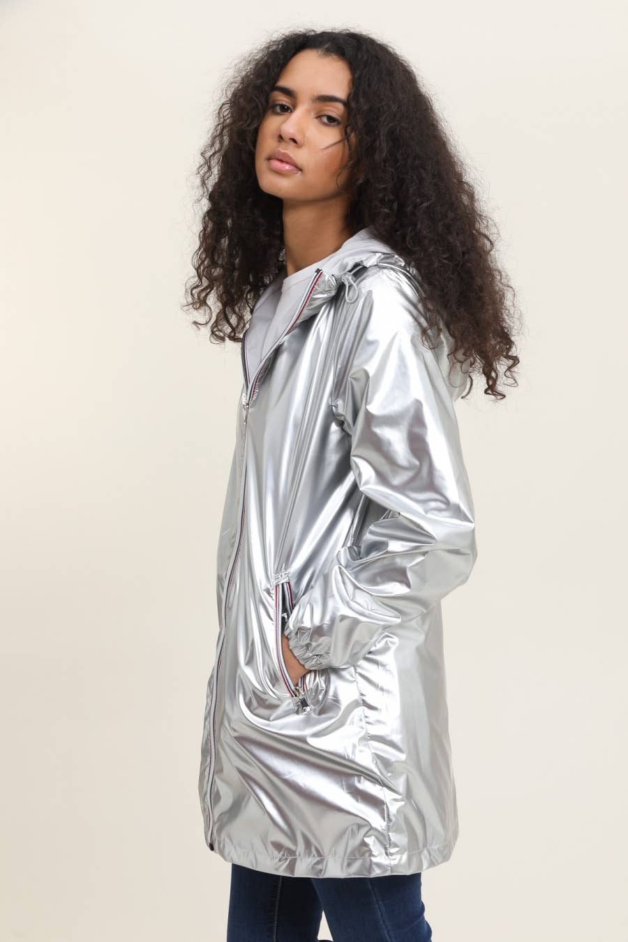 Attrait Paris - Wholesale Raincoat - Women's - Long reversible hooded waterproof jacket14