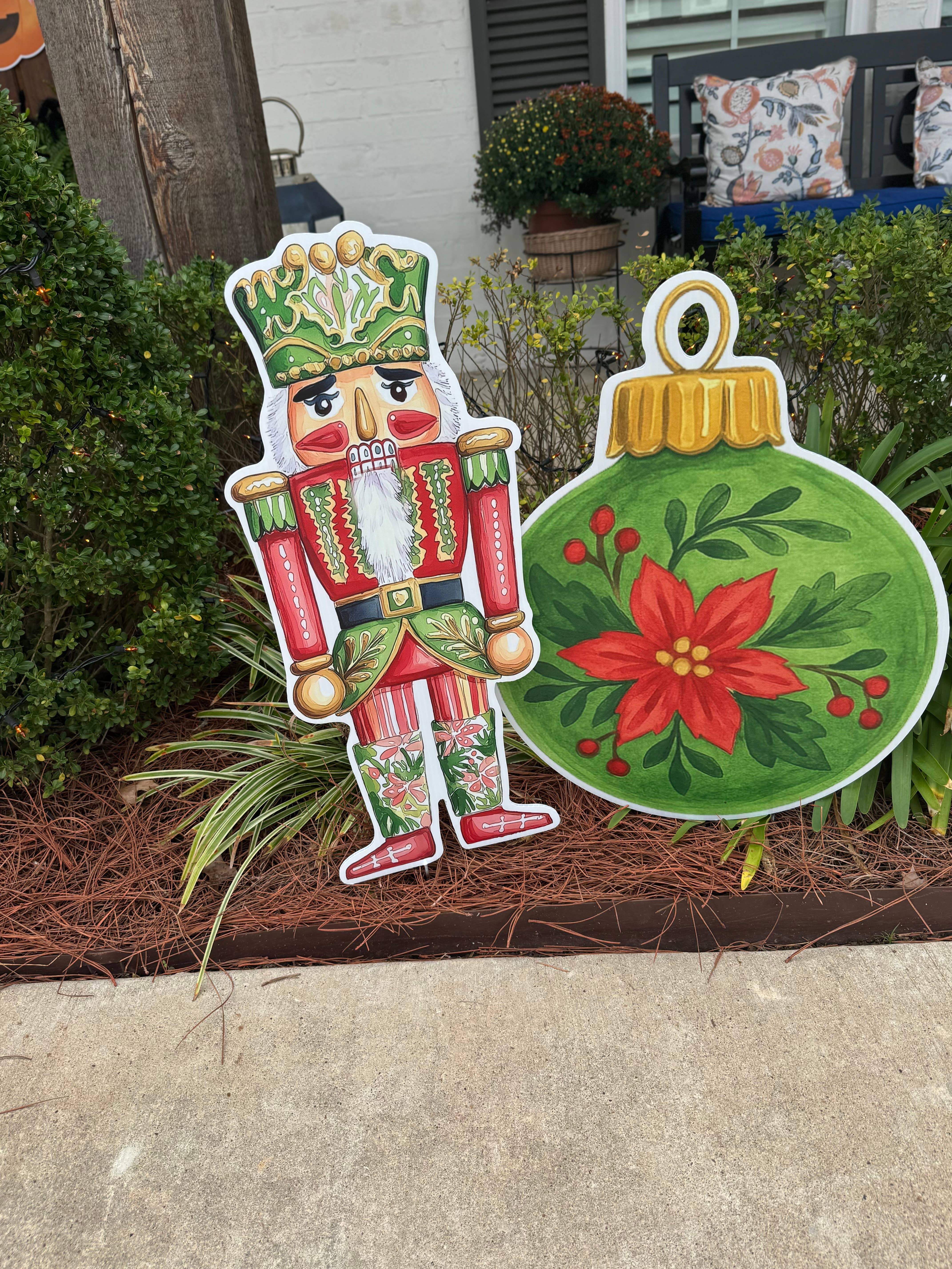 Lovely Reese - Wholesale Christmas Decoration - Nutcracker Noel 0