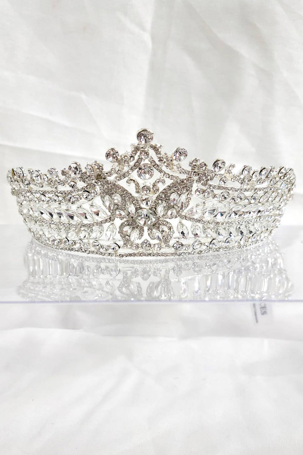 Chicas – Großhandel Tiara – Damen – Schmetterlings-Tiara mit Juwelen und Edelsteinen HT9556