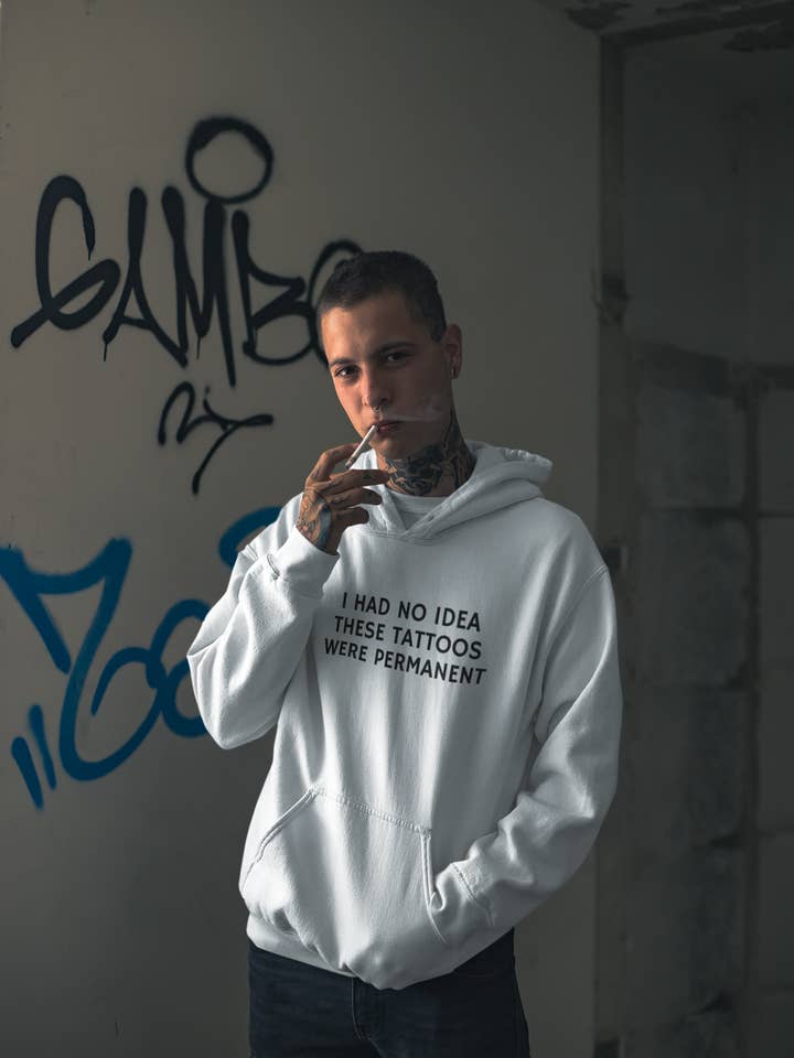 Não Tinha Ideia de que Estas Tatuagens Eram Permanentes - Hoodie de Homem por atacado de Smart Ass Shirts