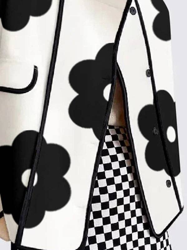 PRETO BRANCO Casaco de manga comprida com estampa floral em cores contrastantes para venda a revendedores na Faire2