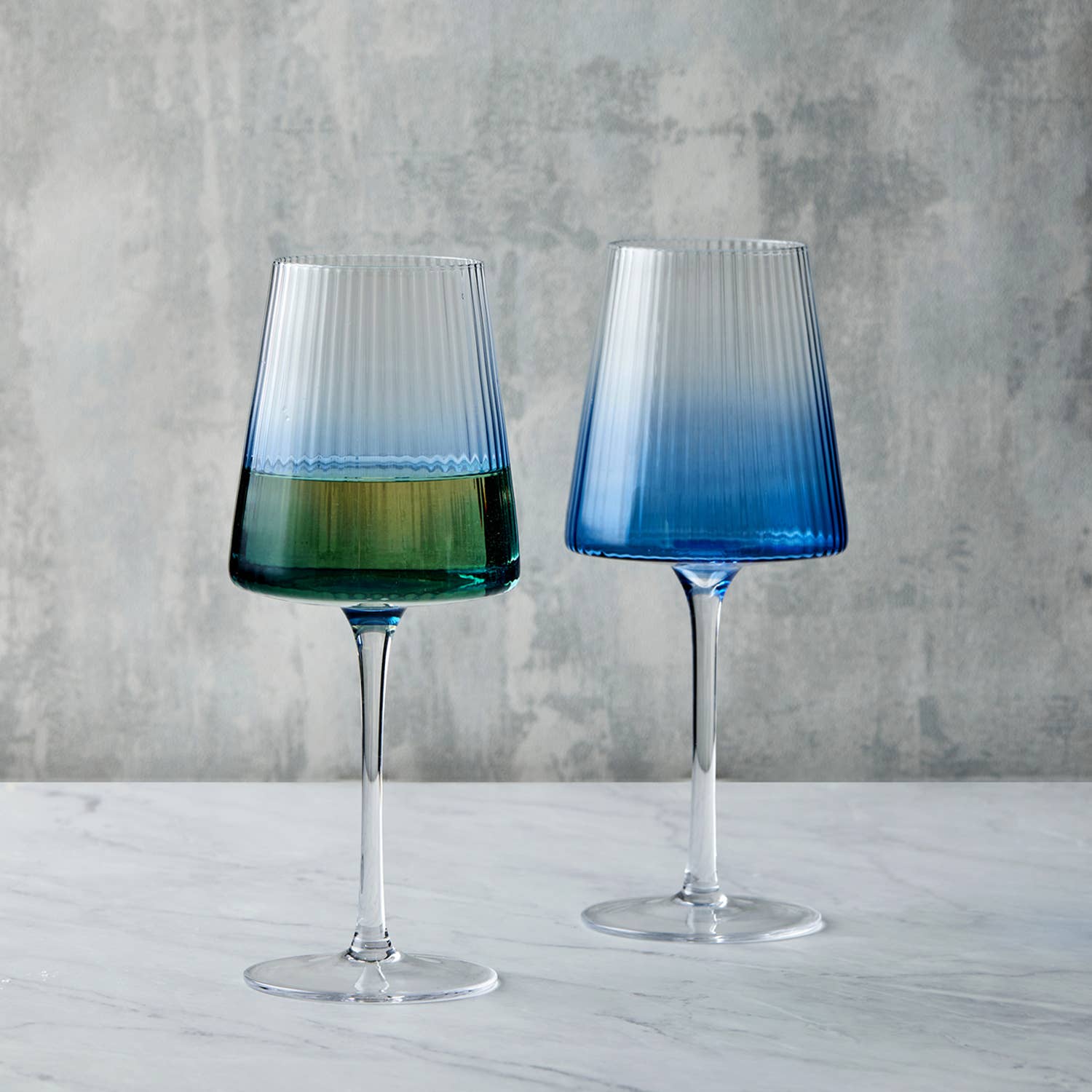 The DRH Collection BV - Wholesale Wine Glass - Set of 2 Empire Blue Wine Glasses - Red and White Wine5