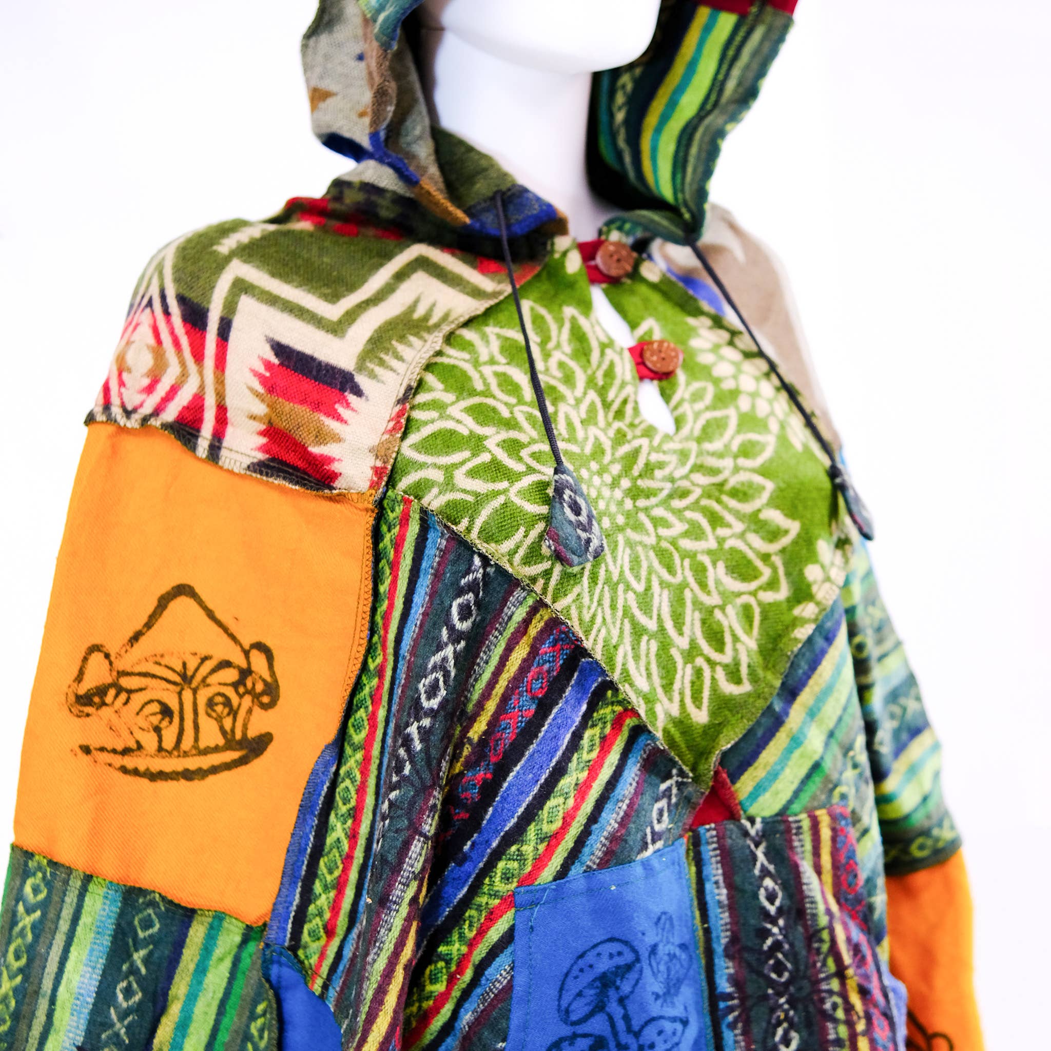 Karma Nepal Crafts - Wholesale Poncho - Unisex - Patchwork Wool Unisex Fall/Winter Ponchos2