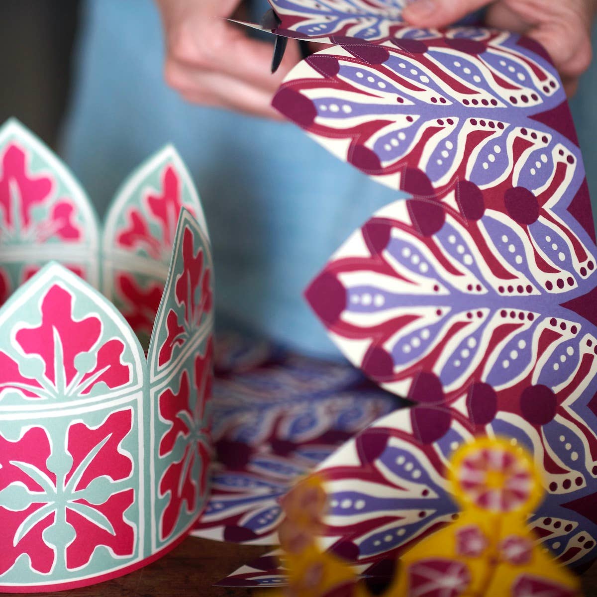 Cambridge Imprint - Vente Chapeaux/couronnes de fête - Six Couronnes13