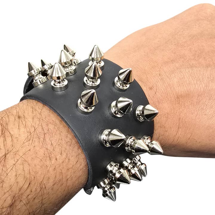 BC173 3 RÆKKE 22 STK 1/2" TRÆPIGGE SPÆNDE ARMBÅND for engroshandel hos Funk Plus