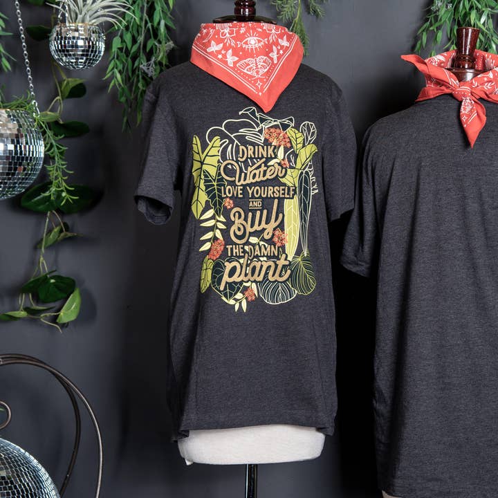 Bevi acqua, ama te stesso e compra la maledetta pianta. per la vendita all'ingrosso da parte di Variegate Design