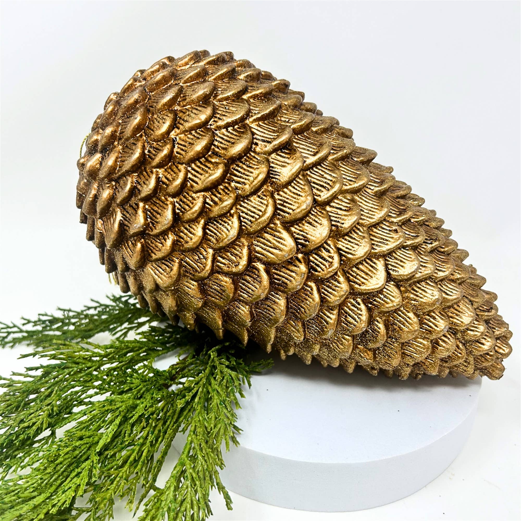 David Christopher's Collection - Wholesale Ornament - Plastic Pine Cone Ornament - Rustic Met. Gold 9"1