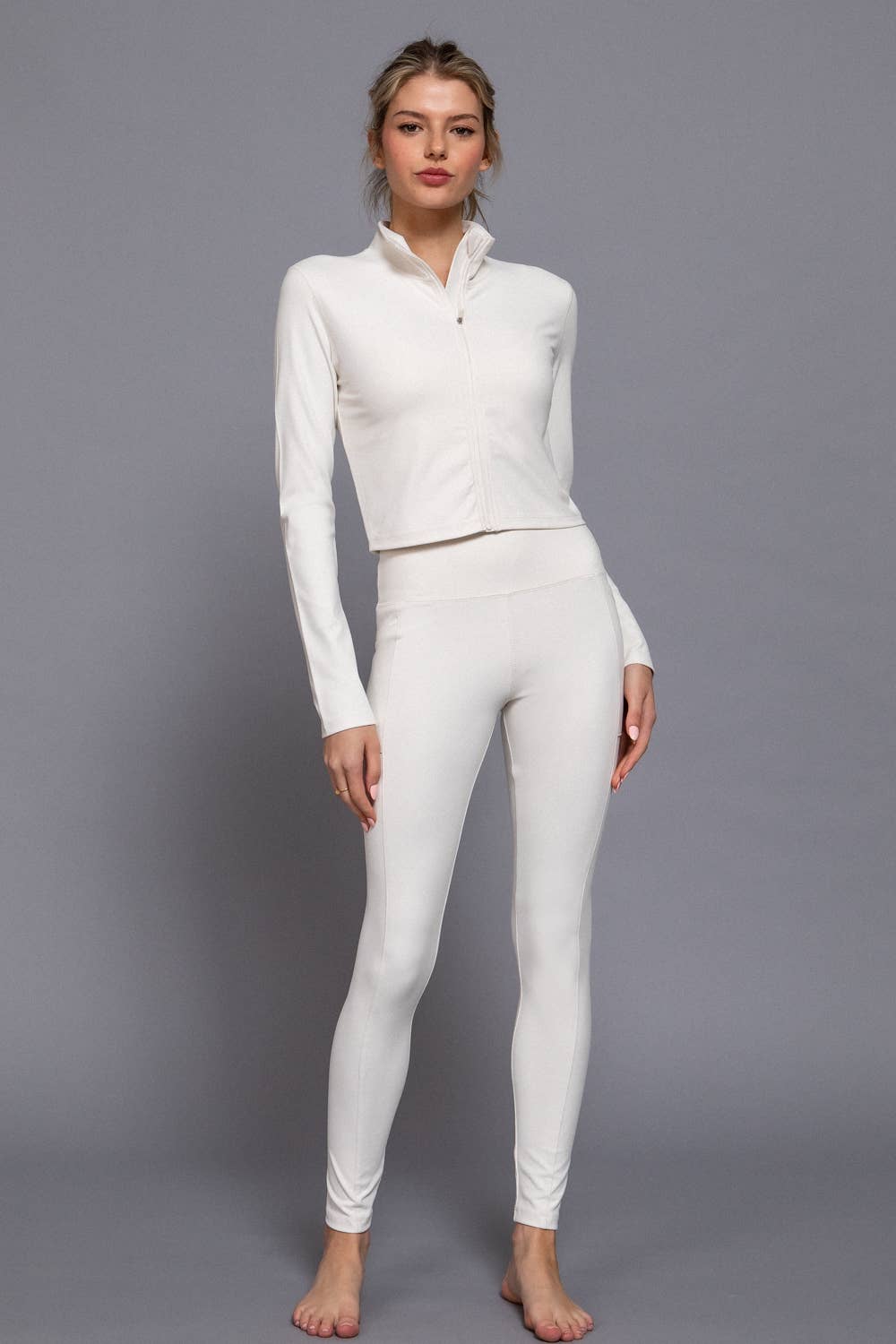 Active Basic | Active USA - Venta al por mayor Chaqueta deportiva - Mujer - Chaqueta de entrenamiento con cremallera, cuello alto y manga larga20