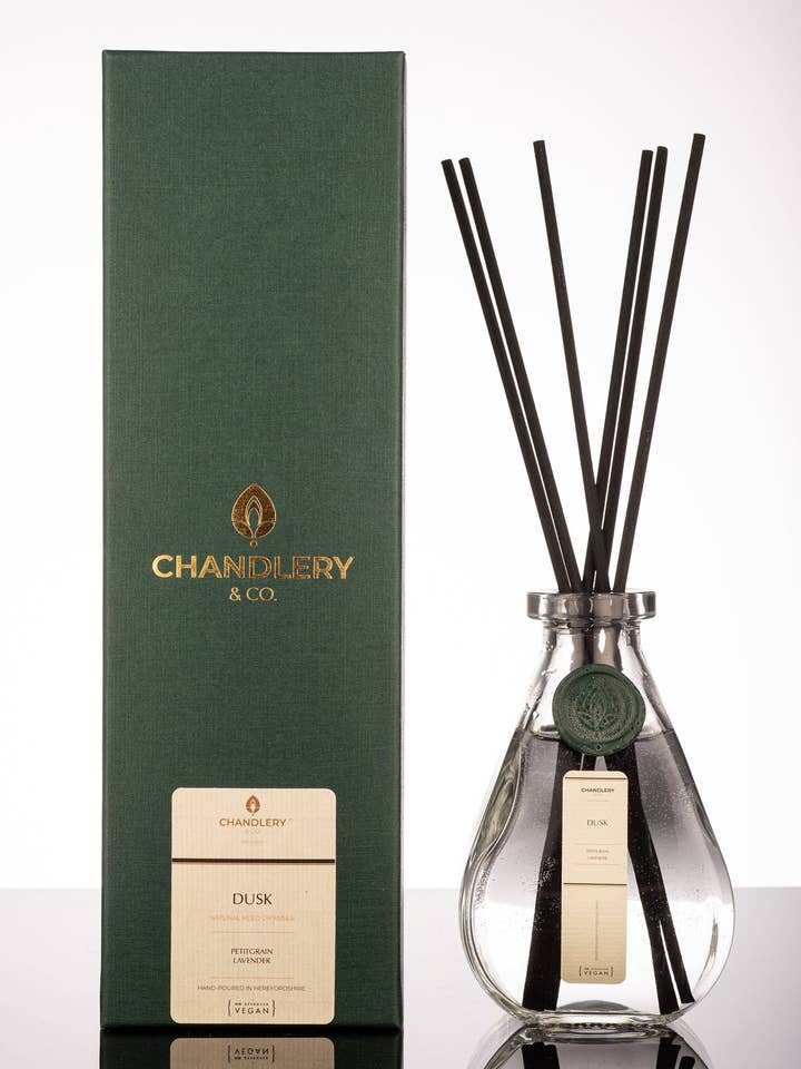 Premium Luxury Oli Reed Diffuser Dusk Petitgrain Lavender for wholesale by Chandleryandco.com