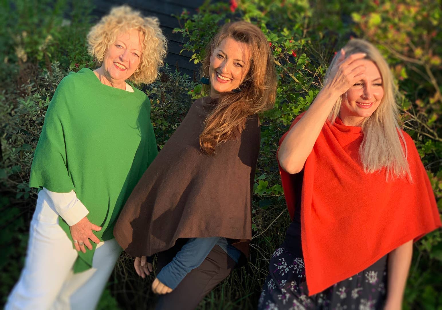 Creatico - Wholesale Poncho - Women's - House of Conti Firenze Cashmere Blend Italian Poncho Regular10