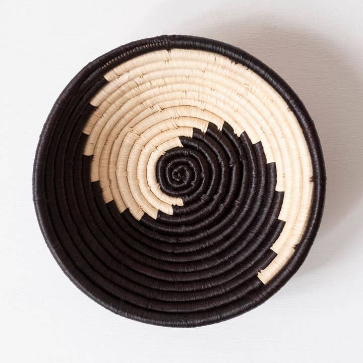Petit panier à spirale simple pour la vente par MAADILI COLLECTIVE
